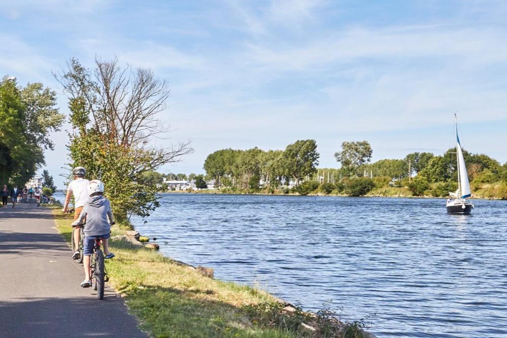 Maison Au Pegasus Bridge & Proche Plage Bénouville Екстериор снимка